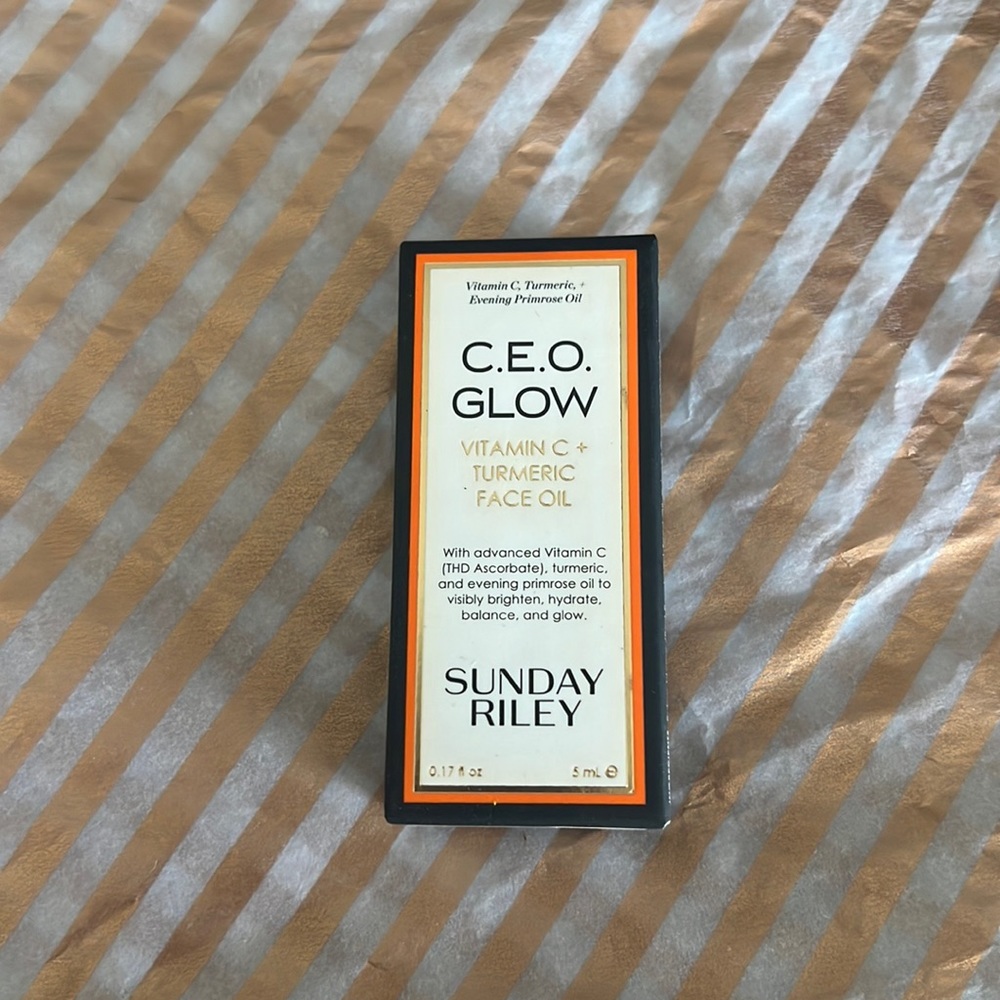 Sunday Riley C.E.O 15% Vitamin C Brightening Serum
